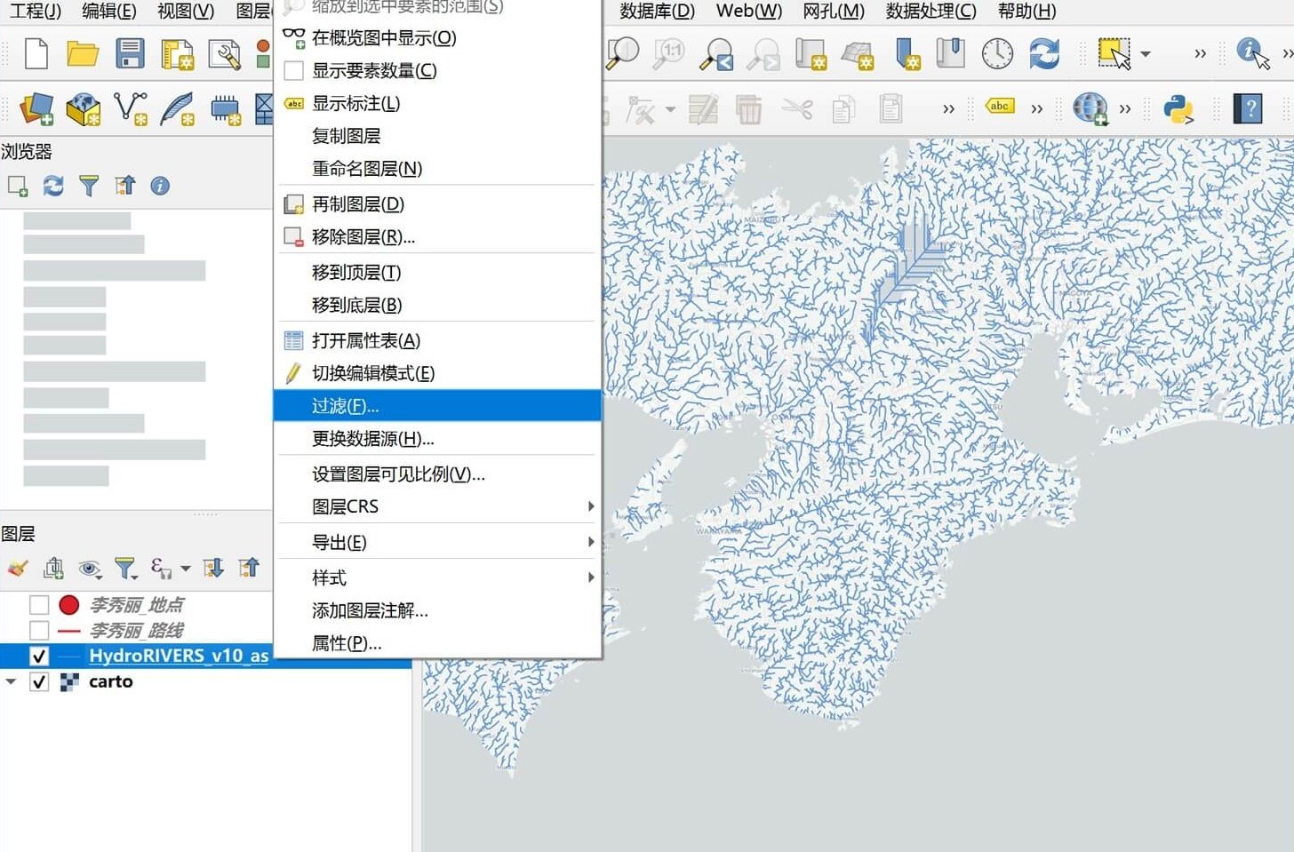 QGIS 软件窗口。画布上描绘了河流、小溪等水体。左侧是“图层”面板。用户右键点击了“HydroRIVERS v10 as”图层,弹出了一个上下文菜单,菜单中选中了“过滤(F)…”选项。